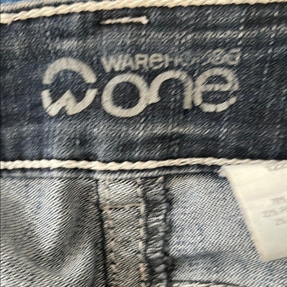 Blue Ankle Cropped Jeans with Contrast Stitching - Picture 10 of 10